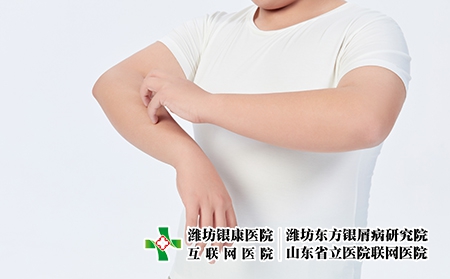 摄图网_501687661_青少年儿童皮肤瘙痒（企业商用）