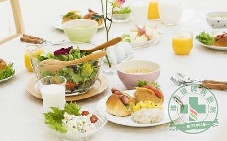 日常生活中常见的有毒食物有哪些